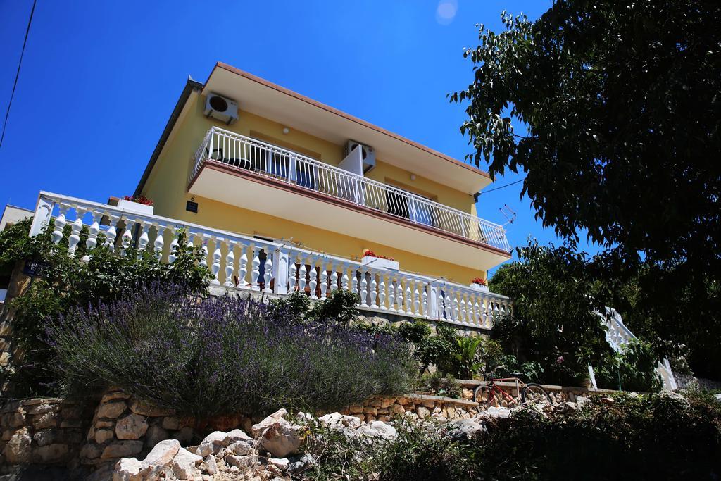 Apartments Roko Tisno Esterno foto