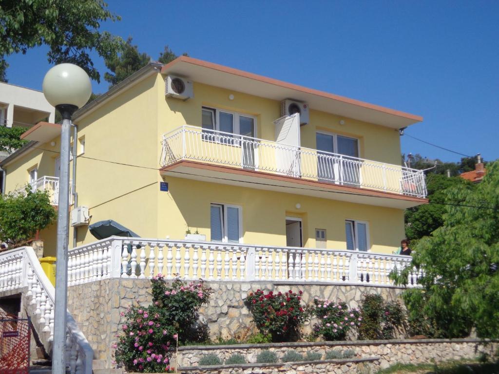 Apartments Roko Tisno Esterno foto