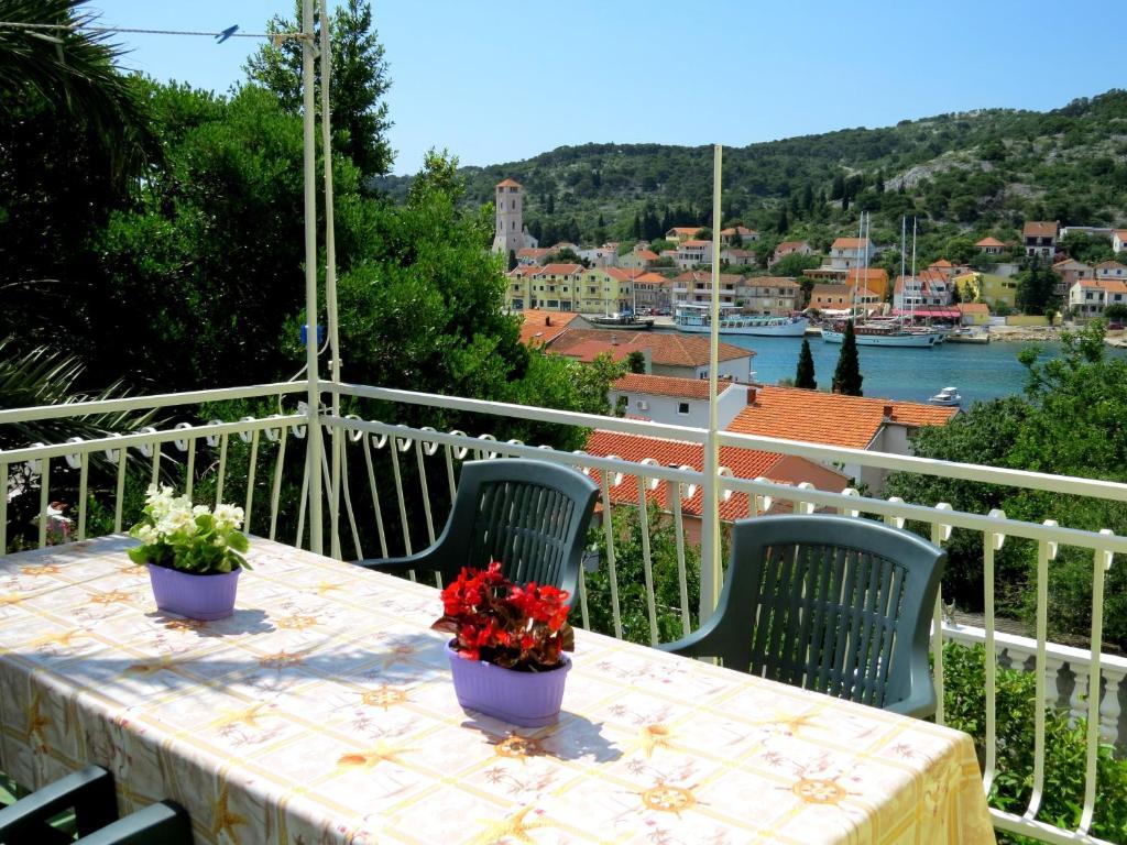 Apartments Roko Tisno Esterno foto